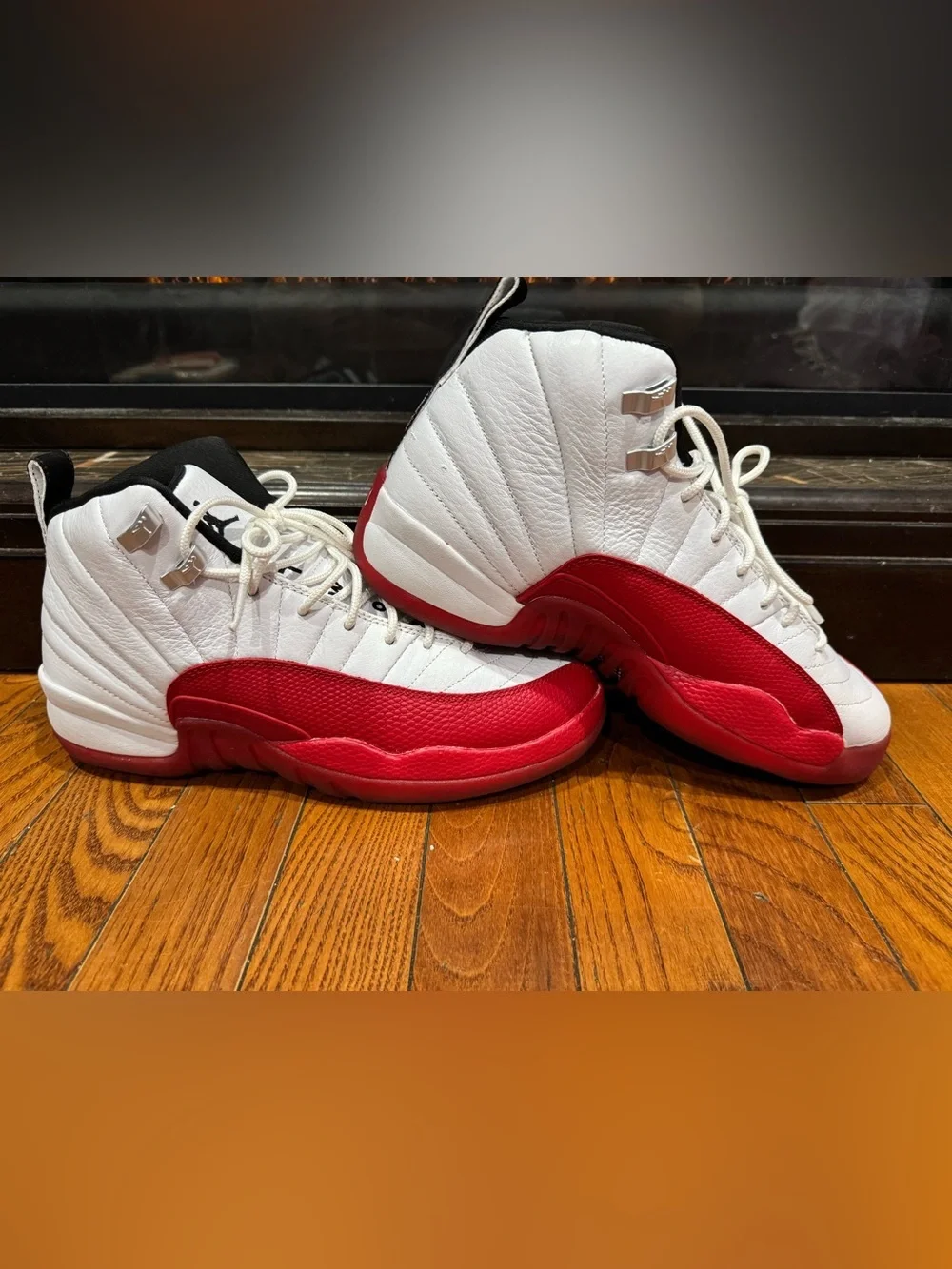Jordan Men's Athletic Basketball Shoes in White and Red